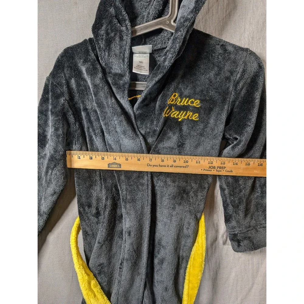 Batman Bruce Wayne Boy's Hooded Minky Fleece‎ Bathrobe (S) 6/7